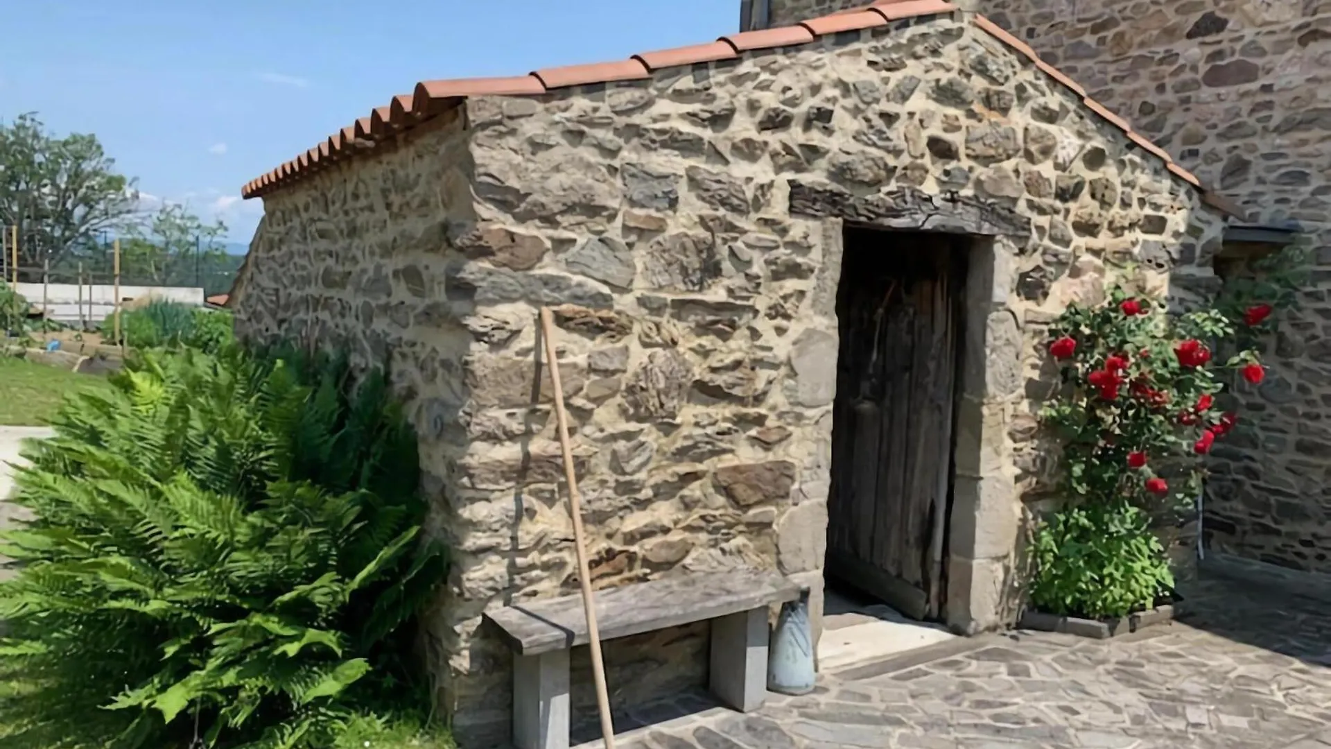 Holiday Home In Saint Beauzire With Garden And Private Terrace  Saint-Beauzire (Haute-Loire)