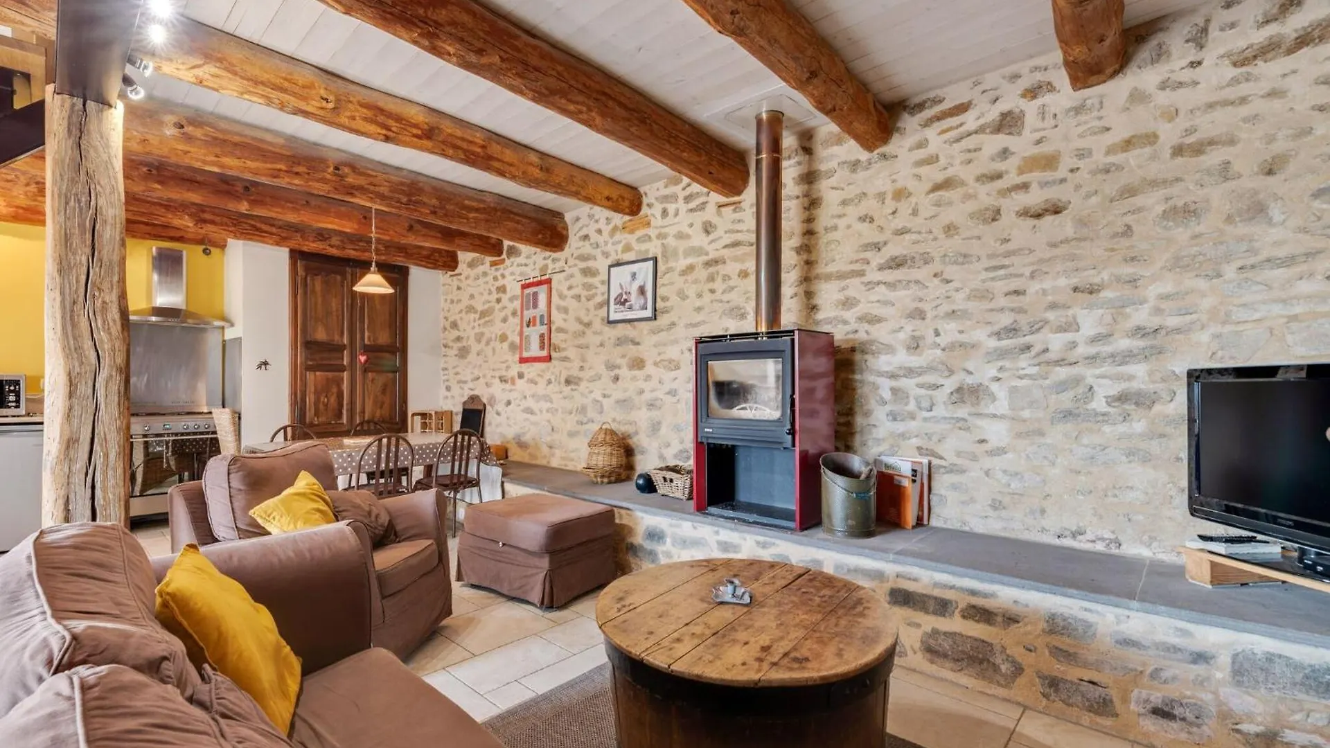 Holiday Home In Saint Beauzire With Garden And Private Terrace
