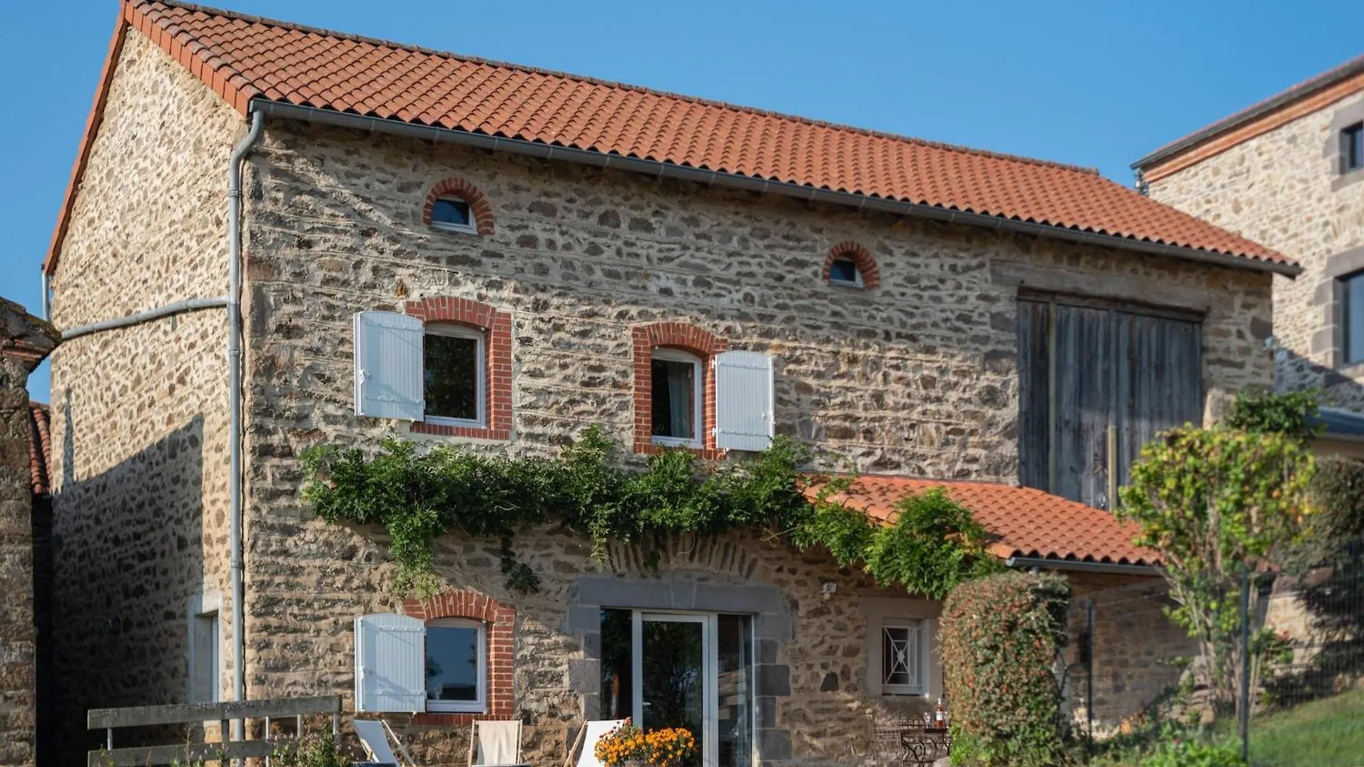 Holiday Home In Saint Beauzire With Garden And Private Terrace
